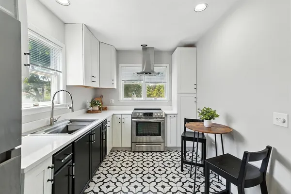 $799,000 | 582 Eastern Avenue, Lynn, MA 01902