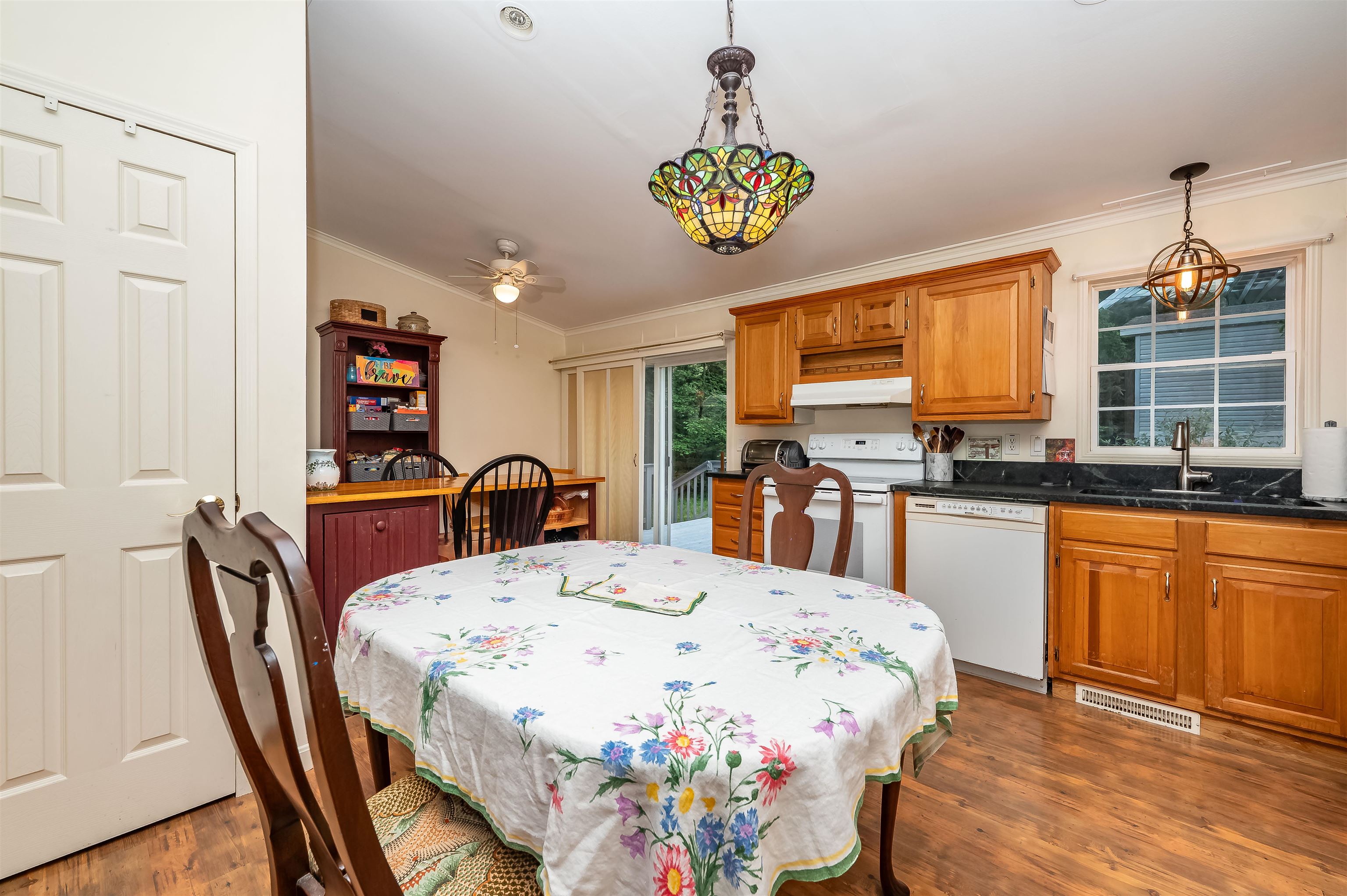 46 Murray Drive Rochester, NH 03868 - Photo 4 of 34