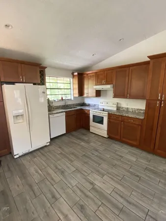 $2,300 | 3006 Congressional Way, Deerfield Beach, FL 33442