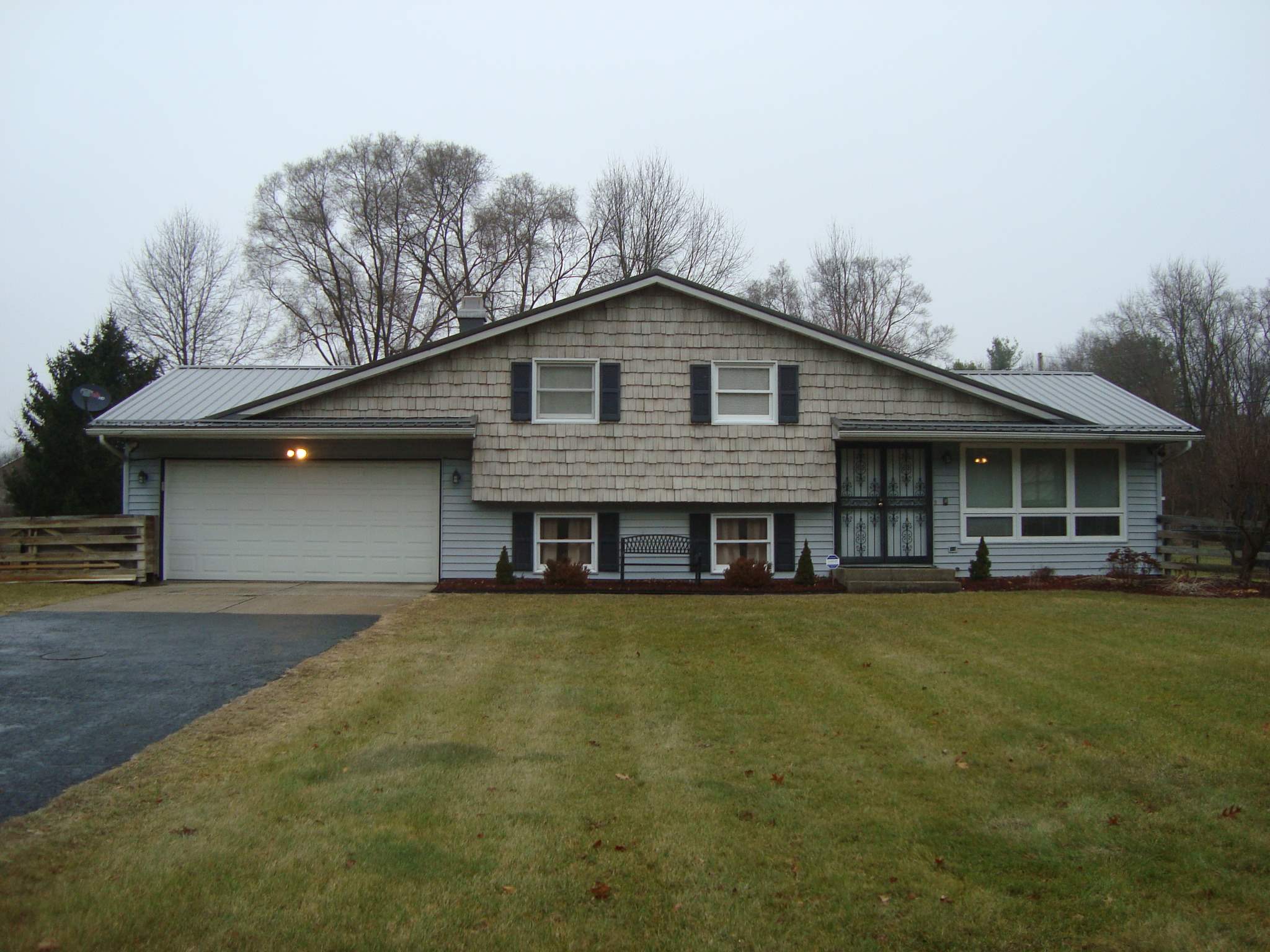 11185 Edison Road Osceola, IN 46561 - Photo 1 of 28 Gallery Image 1