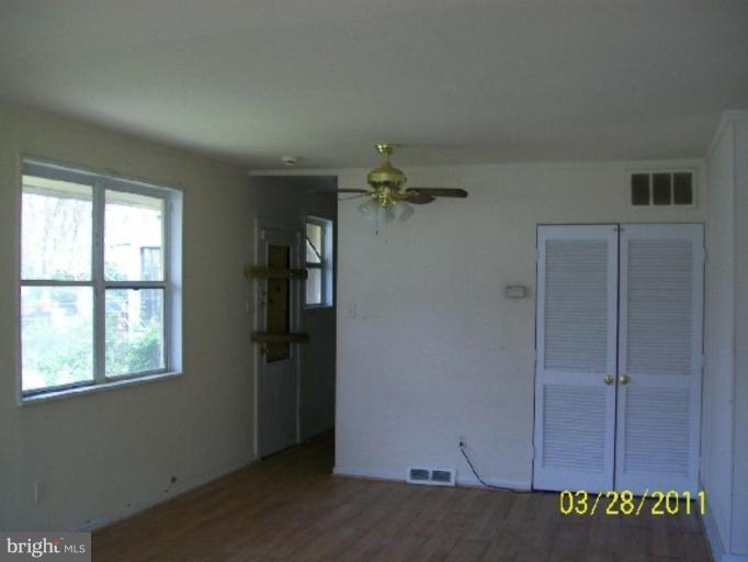 7520 Greenleaf Road Hyattsville, MD 20785 - Photo 3 of 6 Dining Area