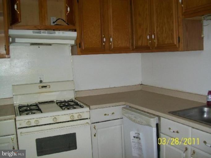 7520 Greenleaf Road Hyattsville, MD 20785 - Photo 5 of 6 Kitchen