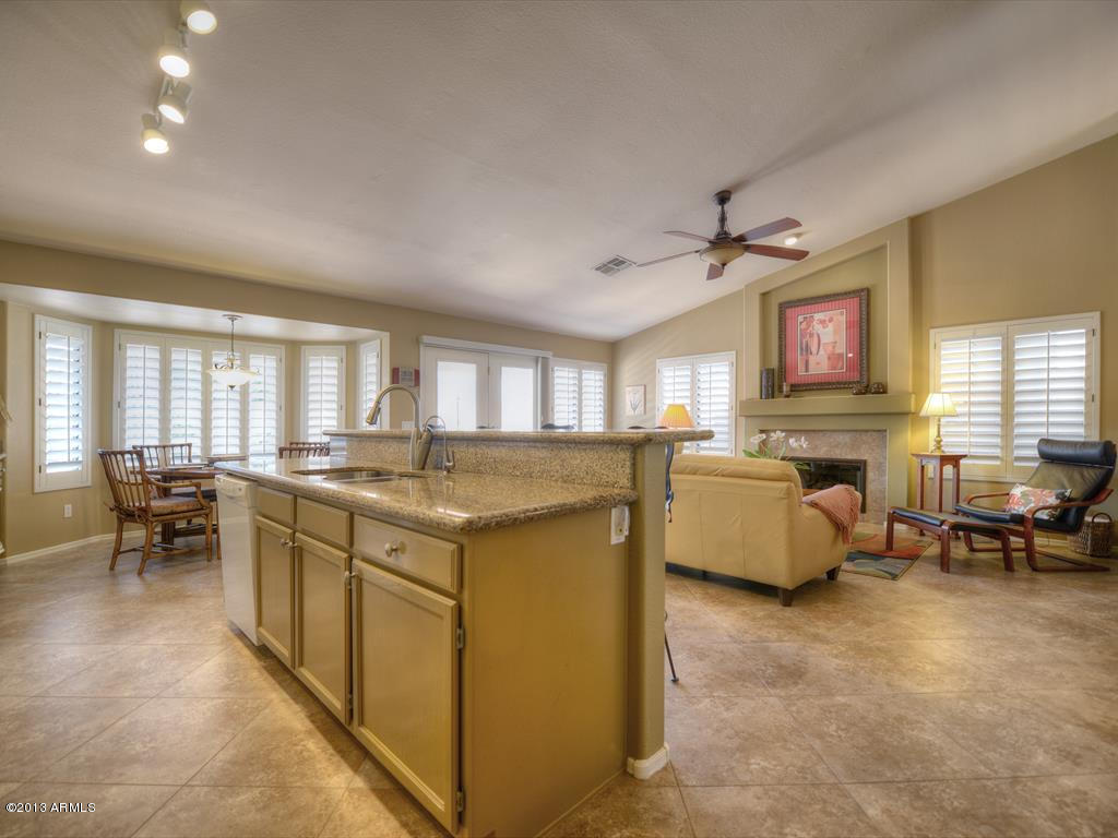 4333 East Danbury Road Phoenix, AZ 85032 - Photo 13 of 27 013_Kitchen-Family