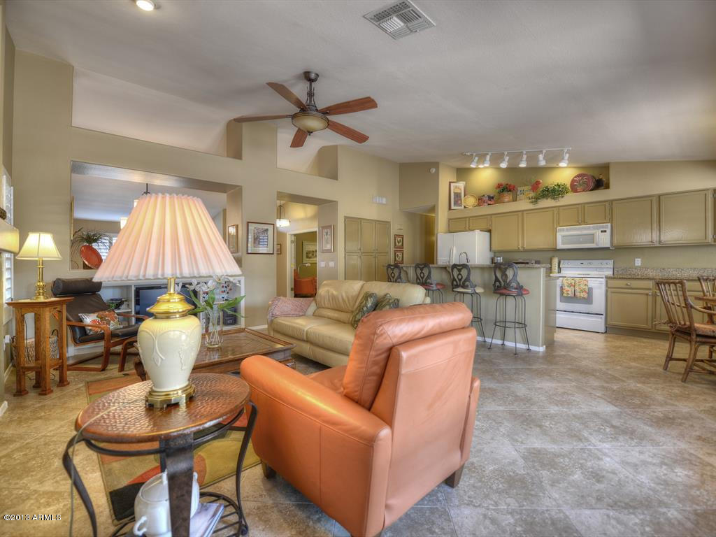 4333 East Danbury Road Phoenix, AZ 85032 - Photo 9 of 27 009_Family-Kitchen
