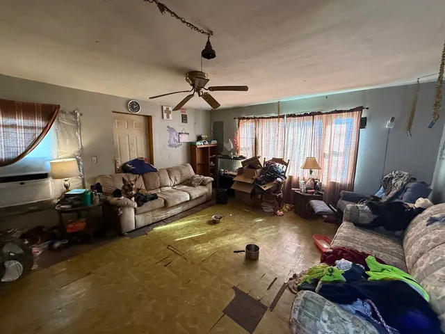 $29,000 | 325 South Jefferson Street, Westfield, IL 62474