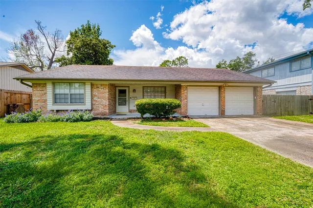 $310,000 | 7231 Pine Grove Drive, Houston, TX 77092
