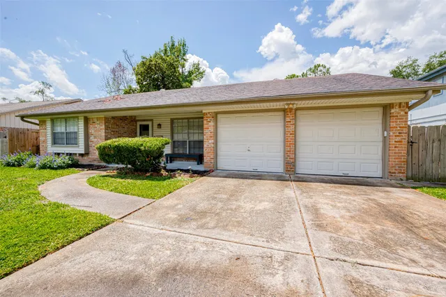 $310,000 | 7231 Pine Grove Drive, Houston, TX 77092
