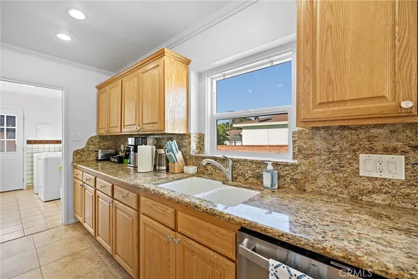 $1,189,000 | 720 East Foothill Boulevard, Glendora, CA 91741