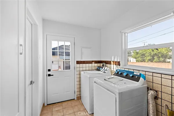 $1,189,000 | 720 East Foothill Boulevard, Glendora, CA 91741