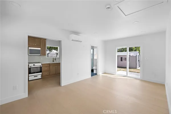 $1,189,000 | 720 East Foothill Boulevard, Glendora, CA 91741