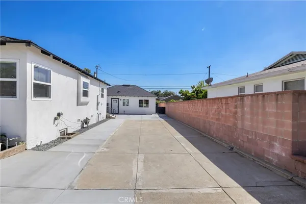$1,189,000 | 720 East Foothill Boulevard, Glendora, CA 91741