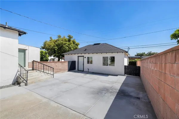 $1,189,000 | 720 East Foothill Boulevard, Glendora, CA 91741