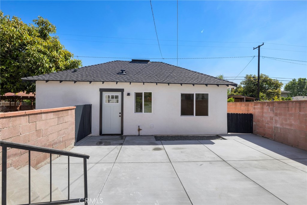 720 East Foothill Boulevard Glendora, CA 91741 - Photo 7 of 37 a front view of a house with a yard