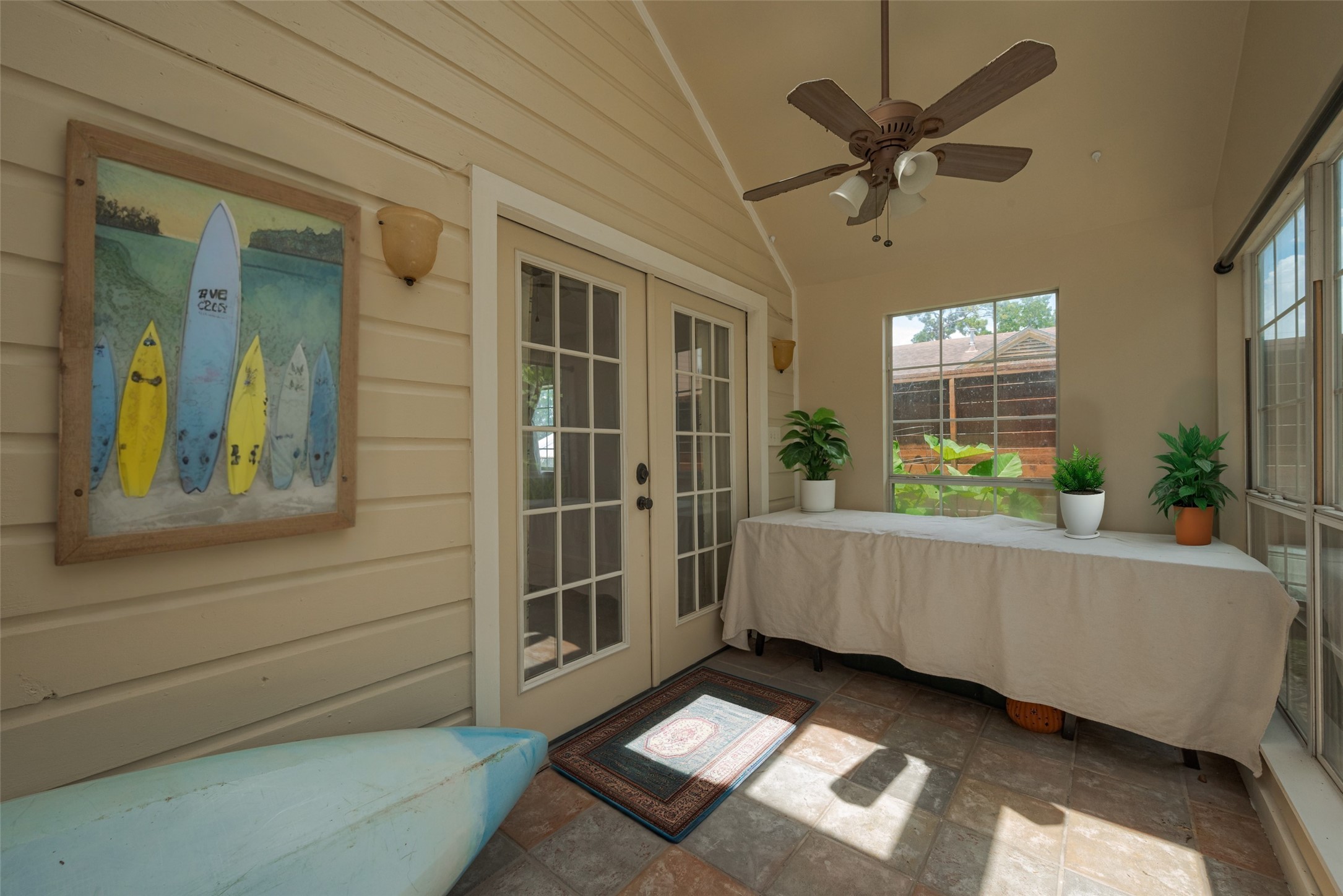 501 Gale Street Houston, TX 77009 - Photo 40 of 49 a living room with a bed furniture and a window