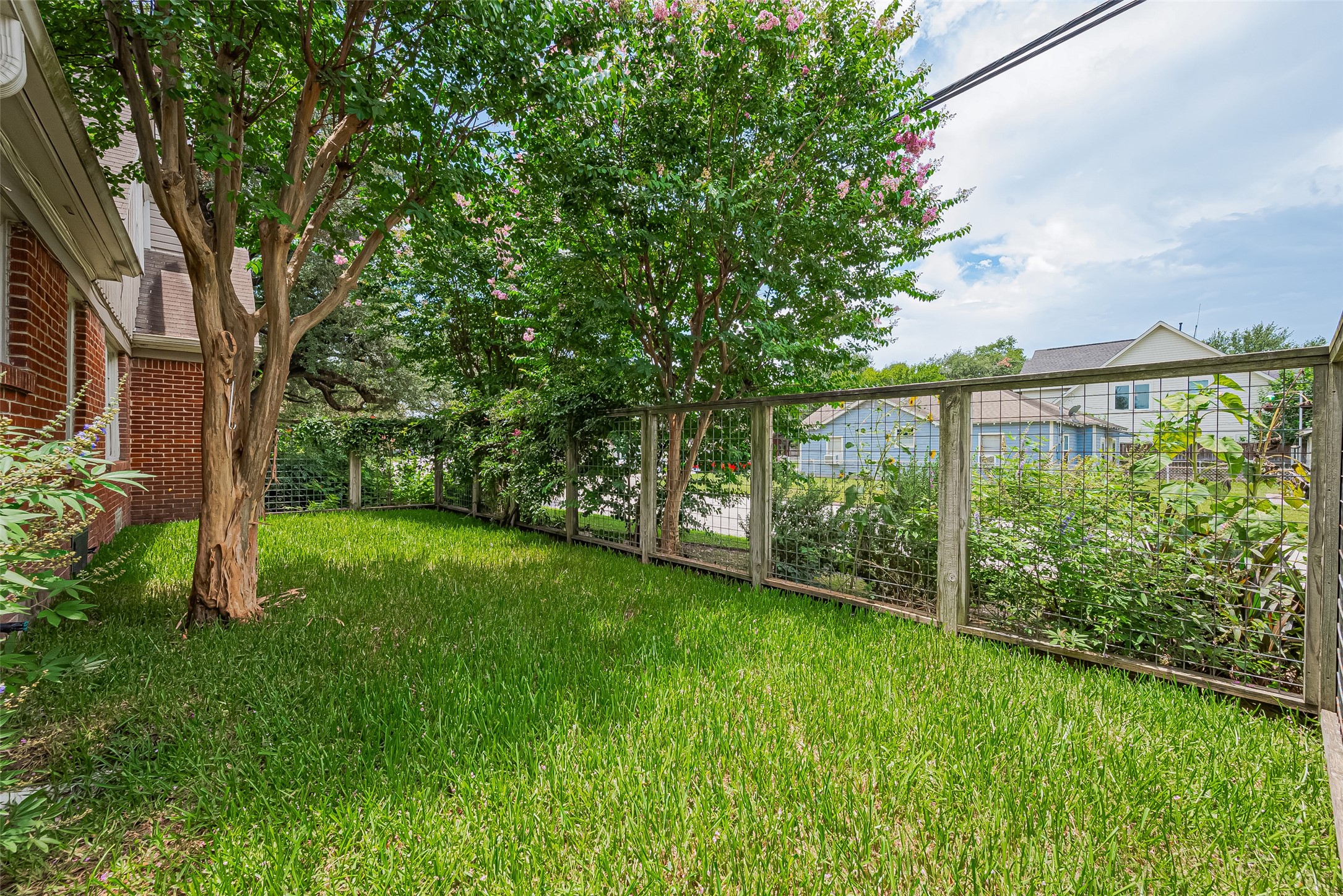 501 Gale Street Houston, TX 77009 - Photo 42 of 49 a view of a backyard with a garden