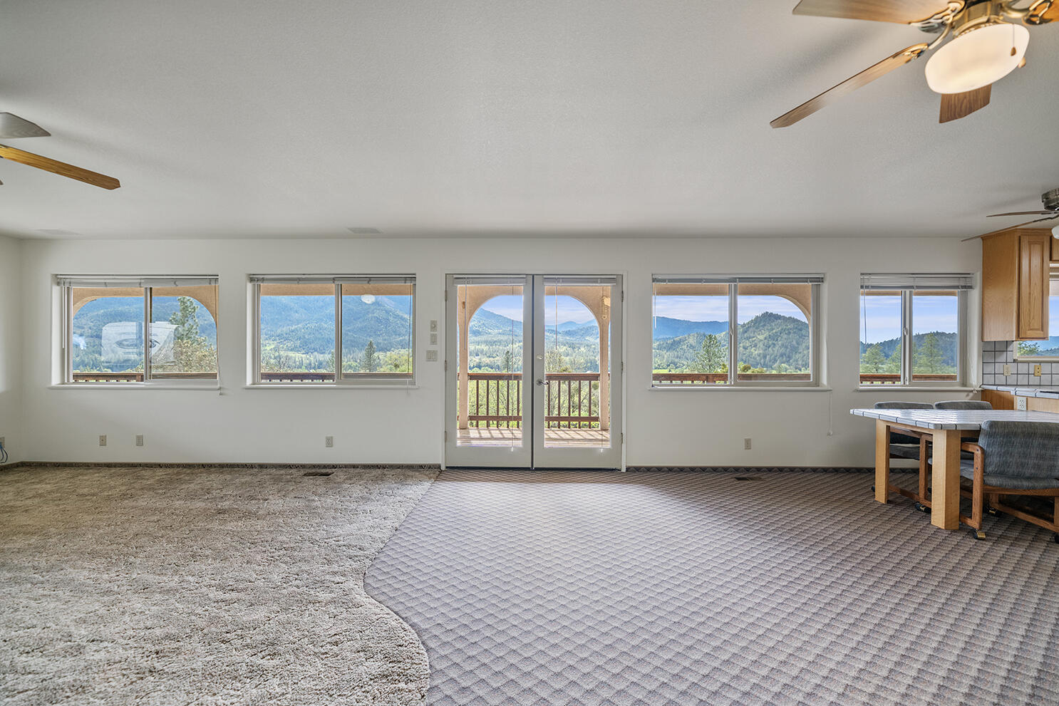 10300 North Applegate Road Grants Pass, OR 97527 - Photo 20 of 40 22