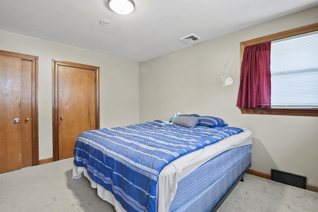 2584 Providence Road Northbridge, MA 01534 - Photo 13 of 32 Gallery Image 13