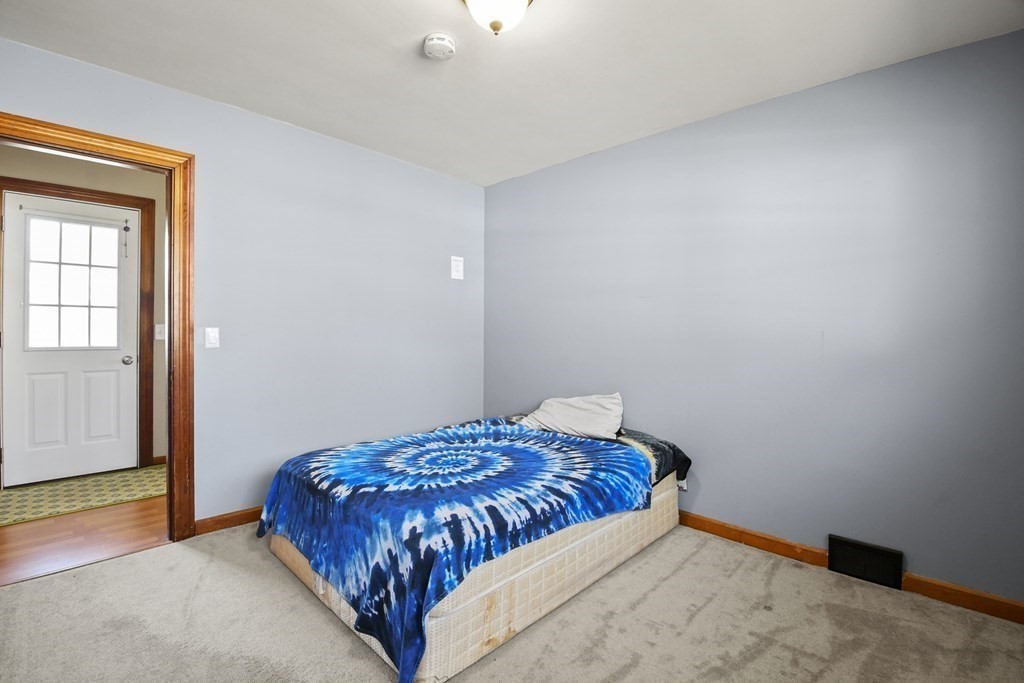 2584 Providence Road Northbridge, MA 01534 - Photo 16 of 32 Gallery Image 16