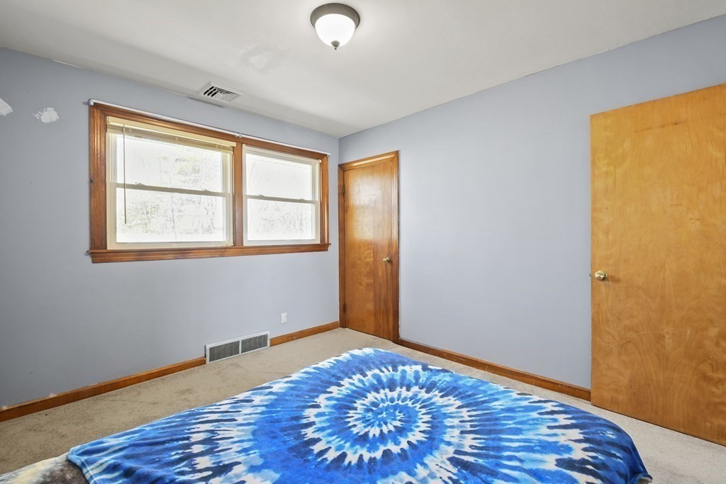2584 Providence Road Northbridge, MA 01534 - Photo 18 of 32 Gallery Image 18