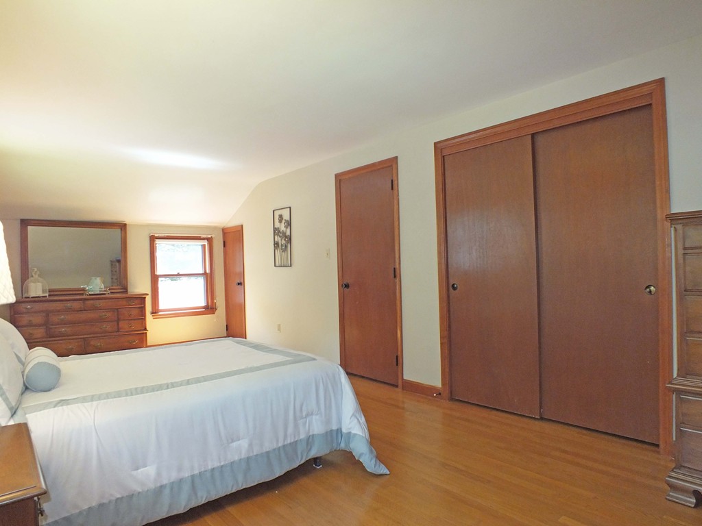 18 Hitchinpost Road Chelmsford, MA 01824 - Photo 20 of 30 Gallery Image 20