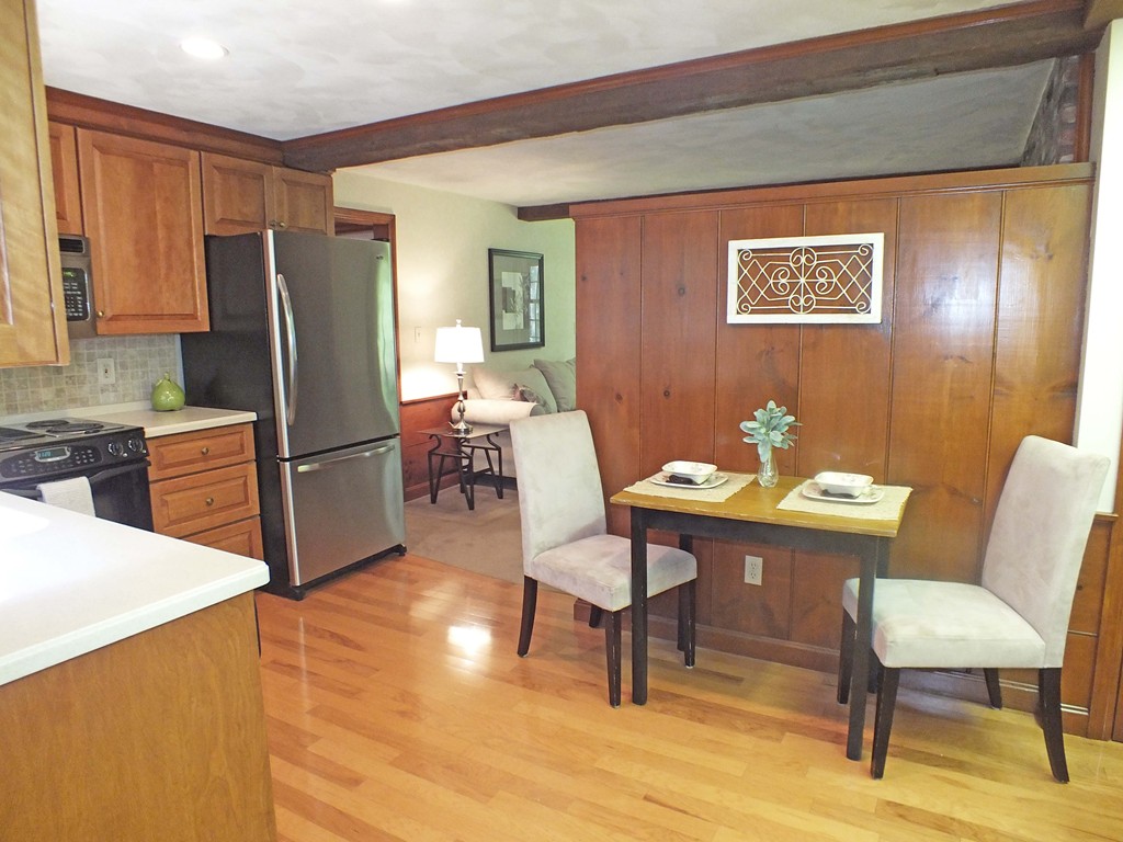 18 Hitchinpost Road Chelmsford, MA 01824 - Photo 6 of 30 Gallery Image 6