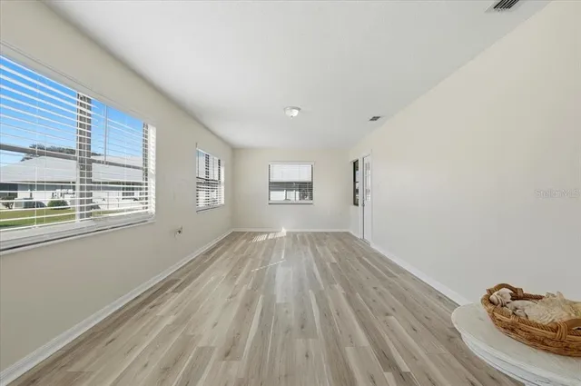 $279,999 | 664 Eagle Run, Lakeland, FL 33809