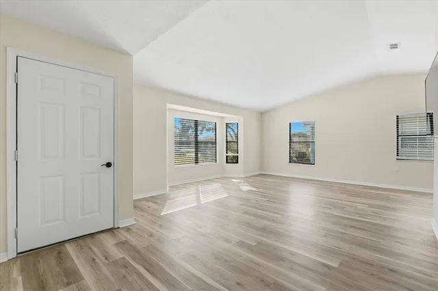 $279,999 | 664 Eagle Run, Lakeland, FL 33809