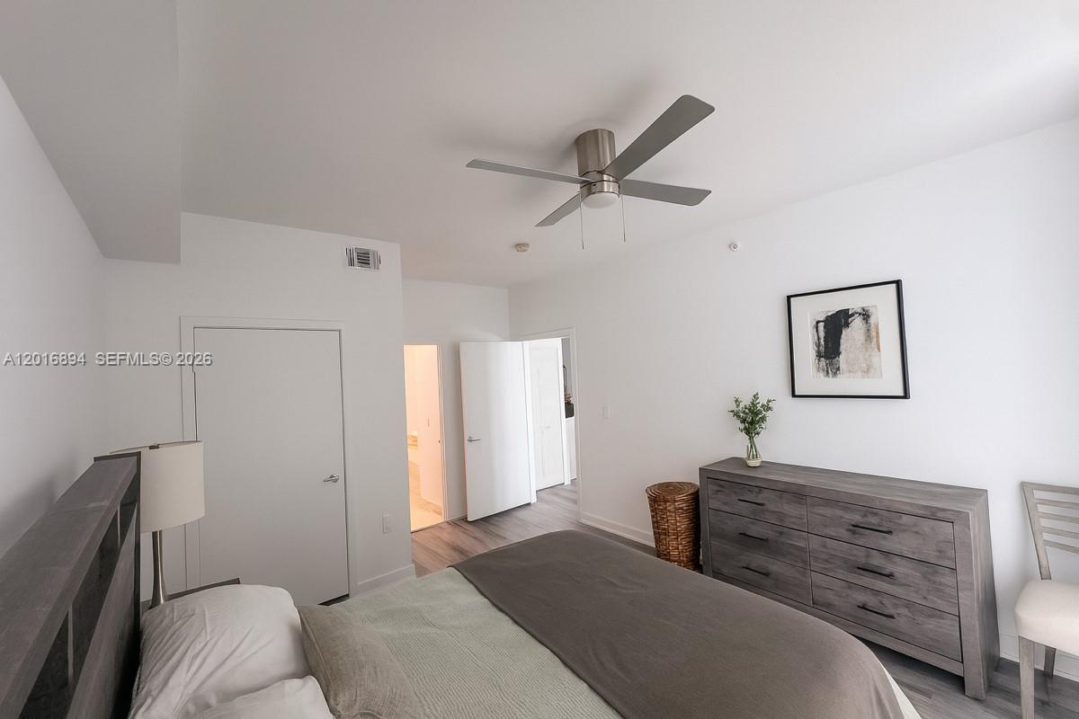 79 Southwest 12th Street, Unit 2809S Miami, FL 33130 - Photo 11 of 19