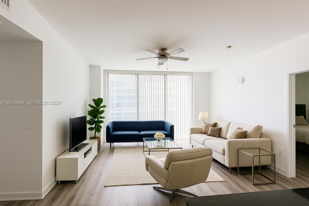 79 Southwest 12th Street, Unit 2809S Miami, FL 33130 - Photo 2 of 19