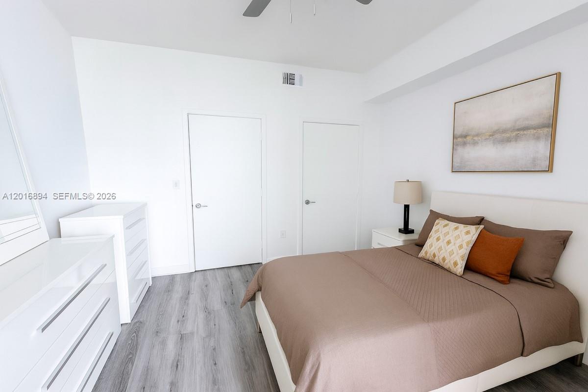 79 Southwest 12th Street, Unit 2809S Miami, FL 33130 - Photo 5 of 19