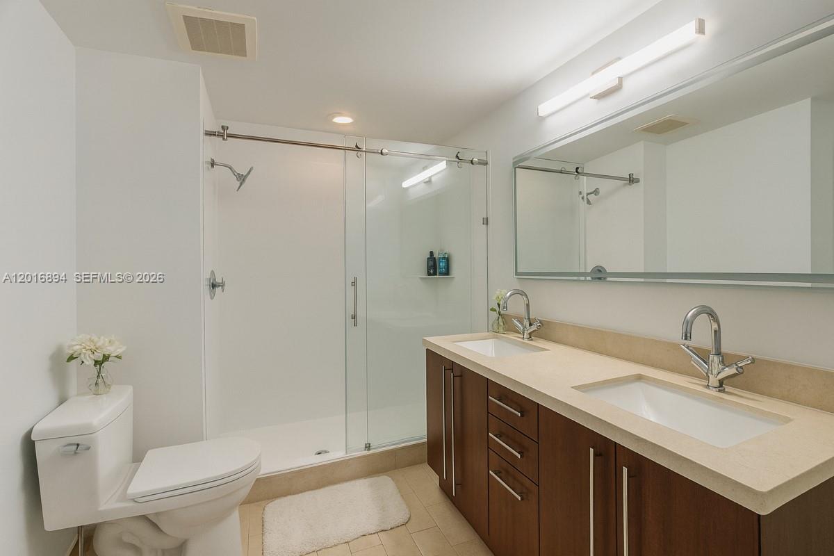 79 Southwest 12th Street, Unit 2809S Miami, FL 33130 - Photo 9 of 19