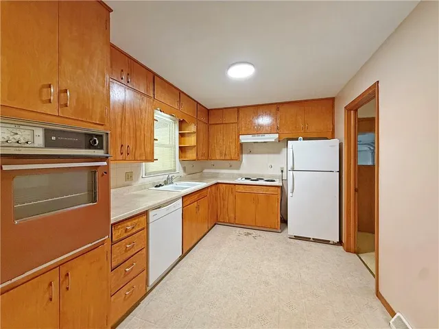 $172,000 | 510 West 30th Street, Higginsville, MO 64037