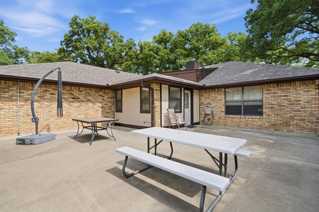 305 Bent Oak Road Weatherford, TX 76086 - Photo 32 of 35 Back patio fenced for privacy