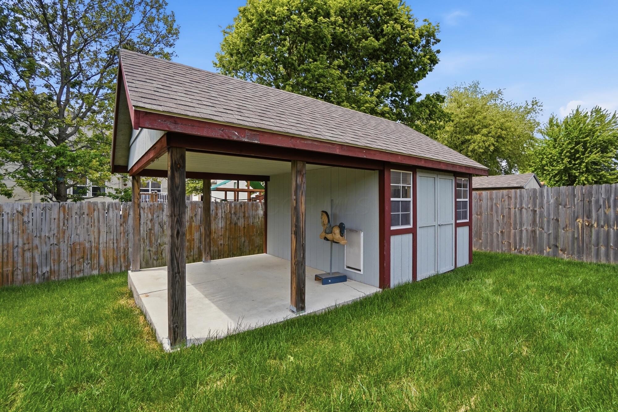 1728 Hunters Ridge Drive Troy, OH 45373 - Photo 41 of 47 Garden Shed - 1728 Hunters Ridge Drive, Troy, OH 45373