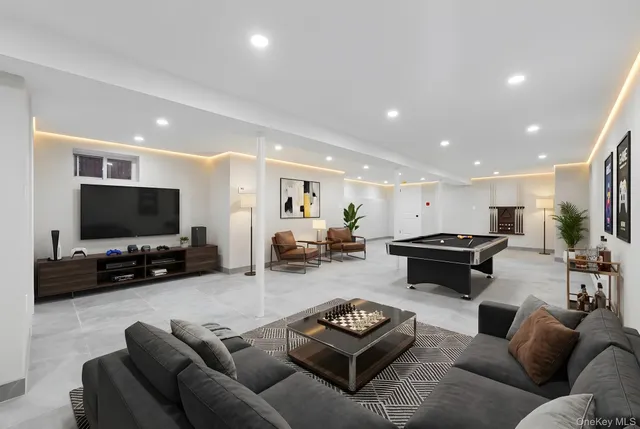 $1,169,000 | 112-44 212th Street | Queens Village