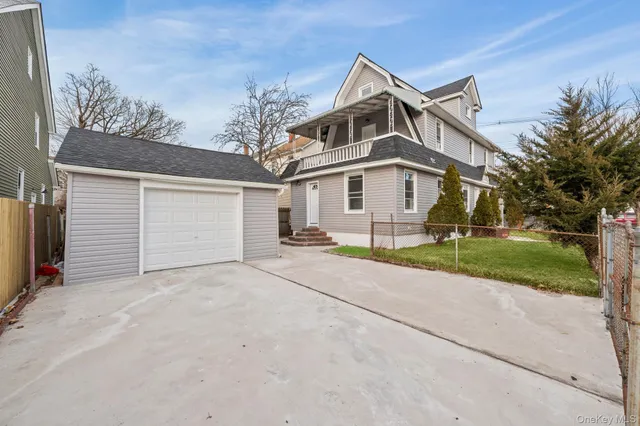 $1,169,000 | 112-44 212th Street | Queens Village