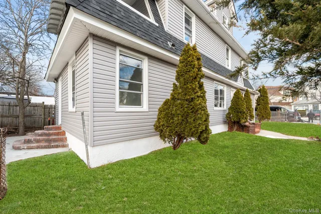 $1,169,000 | 112-44 212th Street | Queens Village