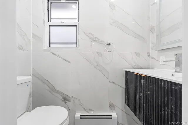 $1,169,000 | 112-44 212th Street | Queens Village