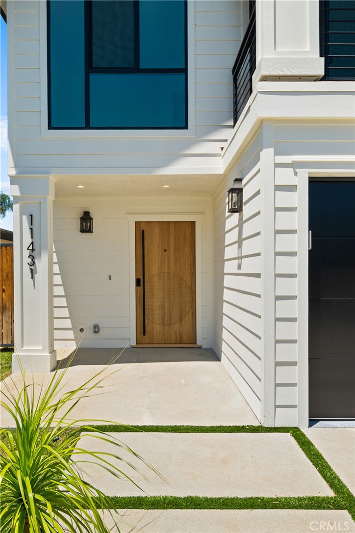 11431 De Celis Place Granada Hills, CA 91344 - Photo 5 of 20 a view of entrance