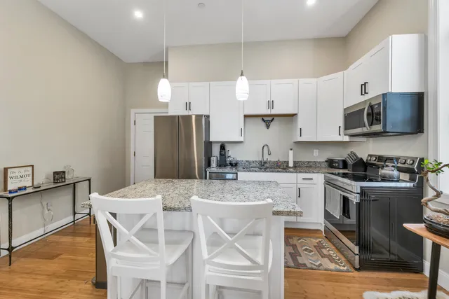 $359,900 | 12 Cross Street, Unit 201, Concord, NH 03303