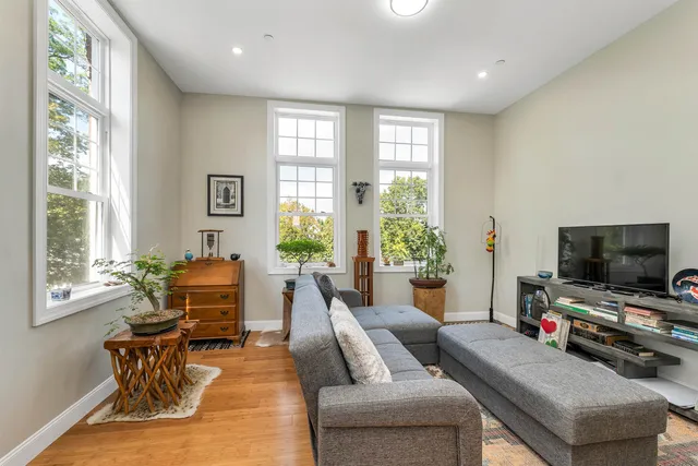 $359,900 | 12 Cross Street, Unit 201, Concord, NH 03303