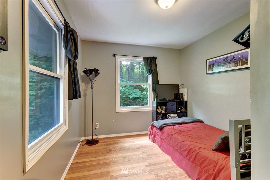 16626 112th Place Northeast Bothell, WA 98011 - Photo 12 of 20 Gallery Image 12