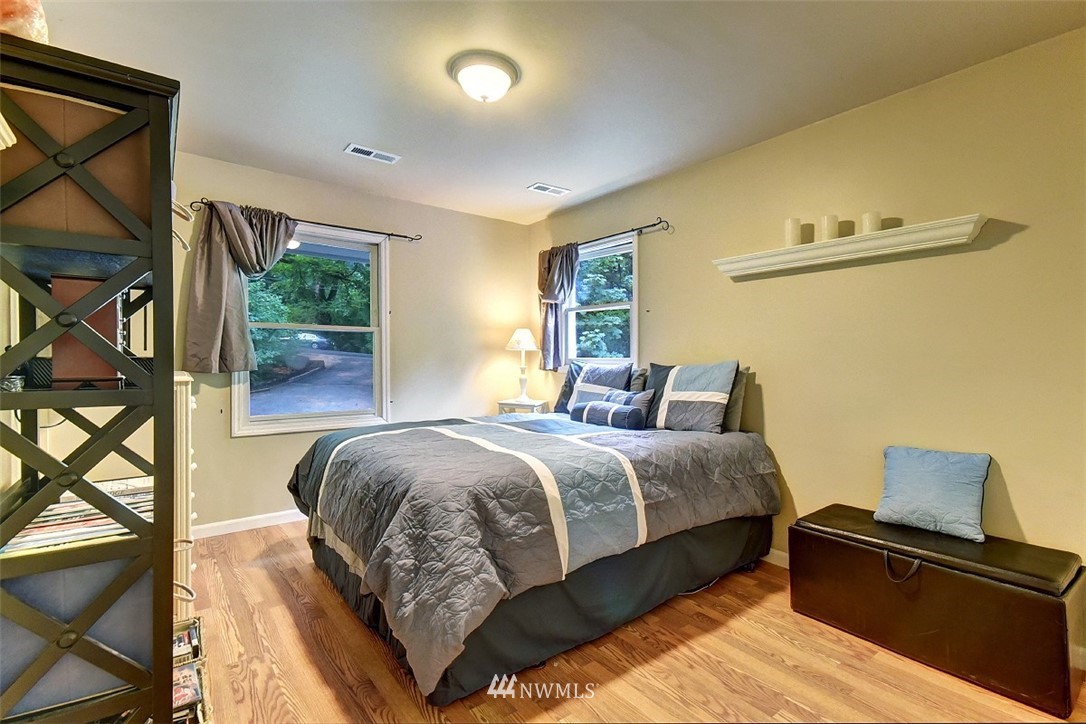 16626 112th Place Northeast Bothell, WA 98011 - Photo 13 of 20 Gallery Image 13