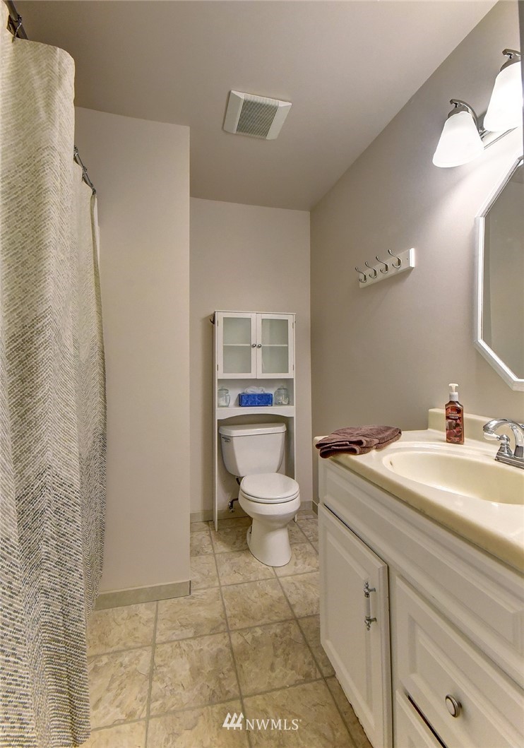 16626 112th Place Northeast Bothell, WA 98011 - Photo 15 of 20 Gallery Image 15