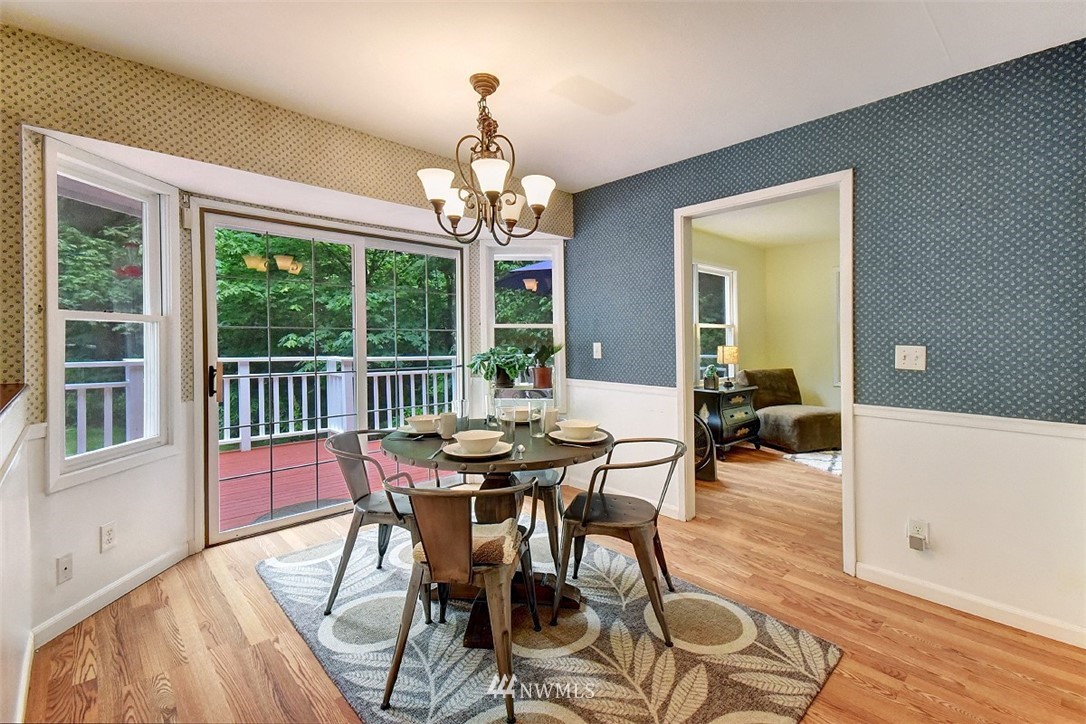 16626 112th Place Northeast Bothell, WA 98011 - Photo 4 of 20 Gallery Image 4