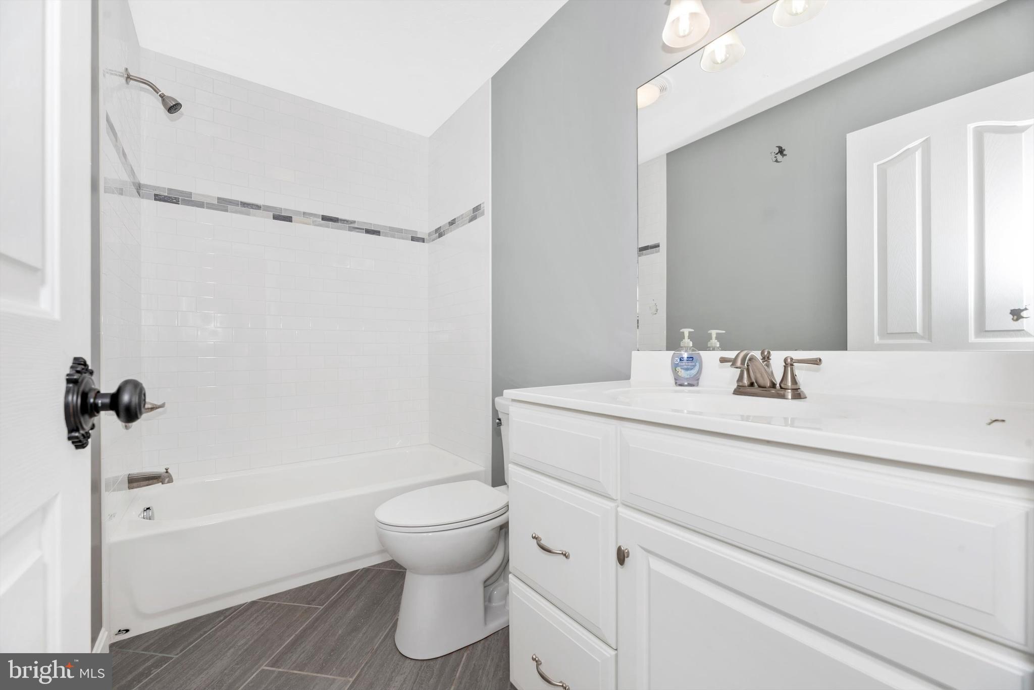 2 Delany Trail Fairfield, PA 17320 - Photo 31 of 50 Hallway bath