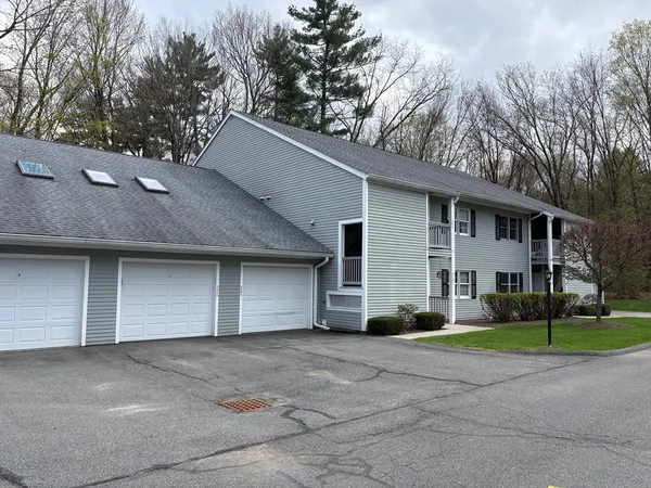 $425,000 | 306 Country Club Road, Unit 306, Greenfield, MA 01301