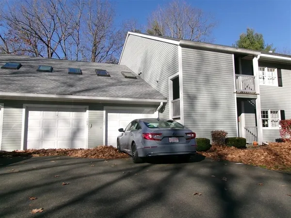 $425,000 | 306 Country Club Road, Unit 306, Greenfield, MA 01301