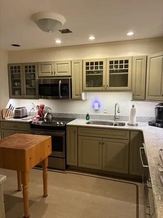 $425,000 | 306 Country Club Road, Unit 306, Greenfield, MA 01301
