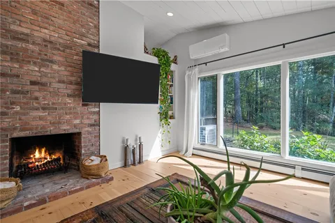 $660,000 | 33 Slavin Path, Glocester, RI 02814